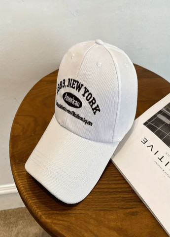 Кепка на лето нью йорк белая летняя бейсболка New York женская бейсболка на лето мужская кепка с надписью NY No Brand (324117568)