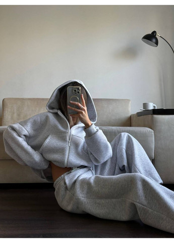 Жіночий спортивний костюм KaraMix (370640903)