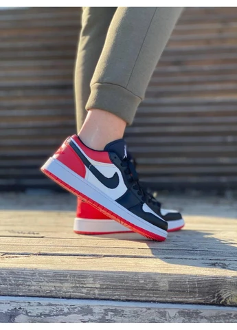 Білі кросівки чоловічі nike air jordan retro 1 low white red black 3 найк аір джордан білі демісезон No Brand