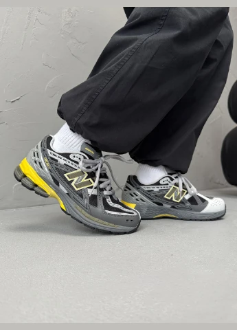 Сірі кросівки чоловічі new balance 1906u castlerock black yellow | нью беланс 1906 сірі демісезон No Brand