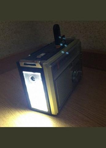 Радіоприймач багатофункціональний портативний з ліхтариком LED USB AUX RX-382 радіо FM/AM/SW Золотистий Golon (313109973)