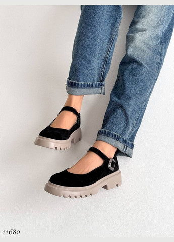 Замшевые женские туфли No Brand