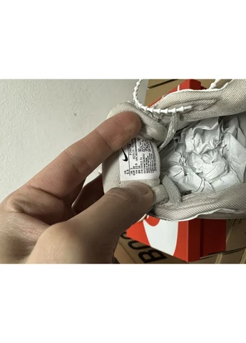 Черные демисезонные кроссовки мужские nike runtekk v2k beige black найк рантек черные No Brand