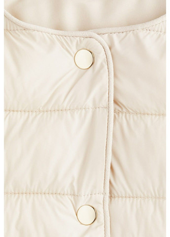 Светло-бежевая демисезонная женская стеганная куртка без воротника н&м (58522) м светло-бежевая H&M