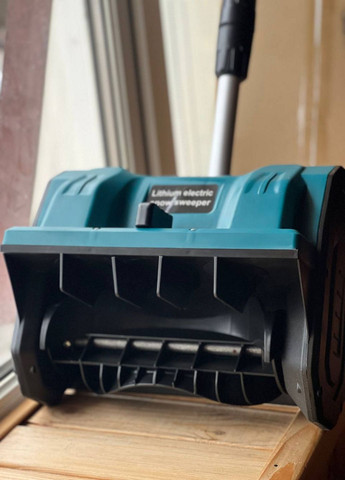 Аккумуляторный снегоуборщик с двумя батареями 48В 4Ач для длительной автономной работы More 2 АКБ (315833043)