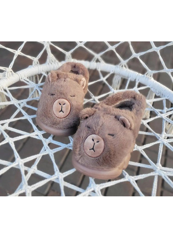 Коричневые детские плюшевые комнатные домашние теплые закрытые тапочки для детей мальчиков 24 см (481746-prob) капибара размер 38-39 Unbranded