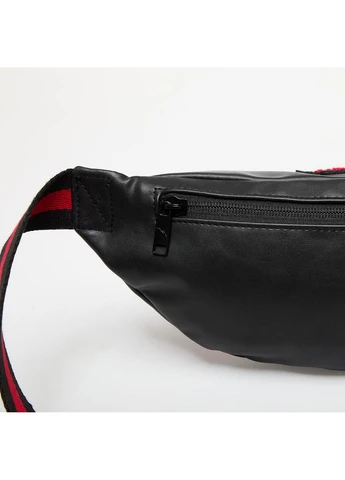 Сумка Borough Varsity Crossbody Black MA9064-023 Air Jordan (398020457)