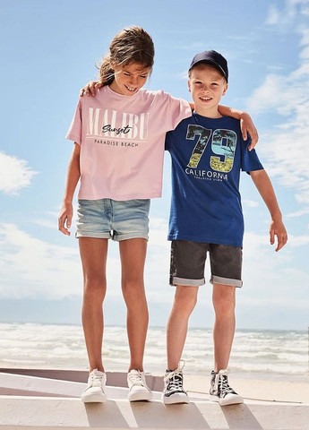 Бузкова літня футболка Pepperts