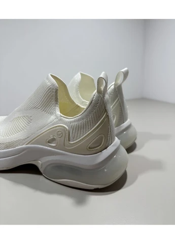 Женские трикотажные кроссовки Kit Slip On Extreme белого цвета большемерки размер 37 - 24см Michael Kors Kit Slip-On Extreme белые демисезоны (401954617)