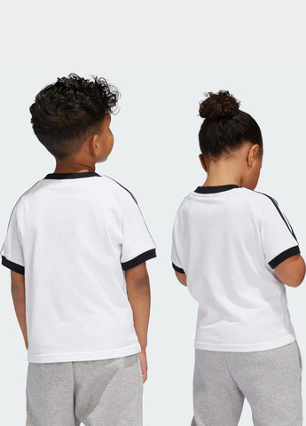 Белая демисезонная футболка adicolor trefoil kids adidas