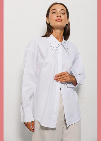 Жіноча сорочка біла з бусинками на комірі Arjen (289842166)