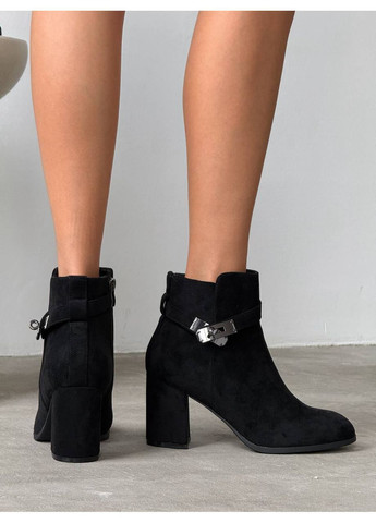 Чорні демісезонна жіночі демісезонні ботильйони на зручному підборі No Brand