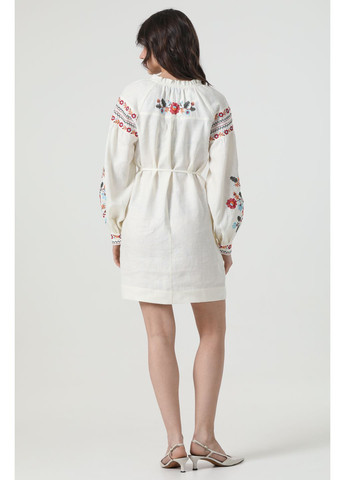 Бежева коротка пряма сукня-вишиванка з льону з квітковою вишивкою та поясом ружина., р., код 0497/50/1403 ГАЛЕРЕЯ ЛЬОНУ