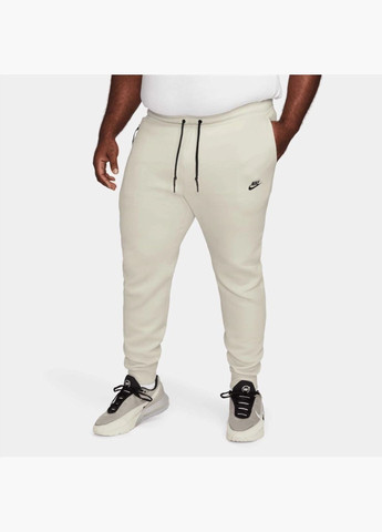 Штани чоловічі Tech Fleece Beige FB8002-020 Nike (326784047)