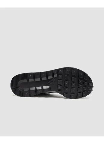 Белые демисезонные кроссовки мужские nike sacai x vaporwaffle black/white найк вапорвафл белые No Brand