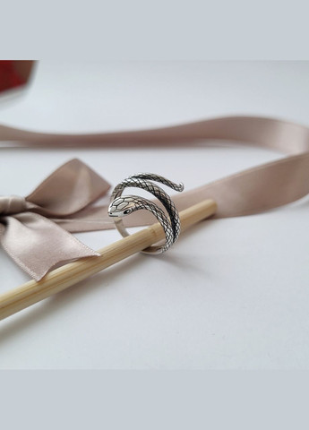 Серебряное кольцо колечко без камней Змея черненное серебро 925 пробы 18.5 размер 1811 3.00г No Brand (306742630)