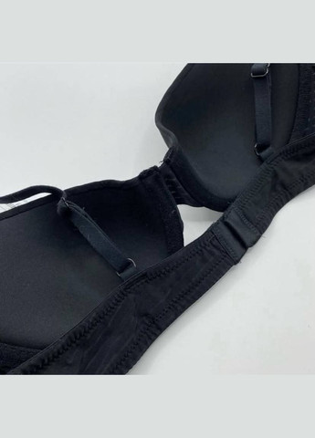 Чорний бюстгальтер жіночий C&A з кісточками