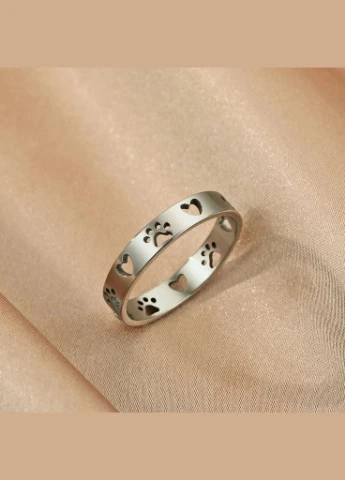 Кольцо кольцо тонкое лапки котика и сердечко серебристое размер 17 Liresmina Jewelry (299284874)