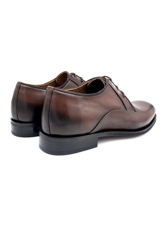 Коричневые праздничные, коктейльные, повседневные, джинсовые, вечерние, классические, кэжуал туфли мужские кожаные коричневого цвета. Luciano Bellini на шнурках