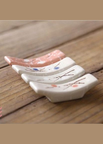 Набор керамических изящных подставок для палочек для еды ложек ножей в японском стиле в виде цветка сливы No Brand (321614678)