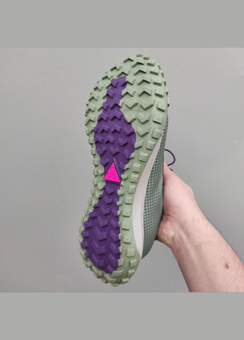 Серые всесезонные кроссовки Vakko Nike ACG Mountain Fly Gore-Tex Green