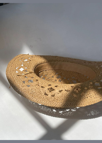 Летняя плетеная шляпа федора Ковбойка с узорами бежевая No Brand (334098422)