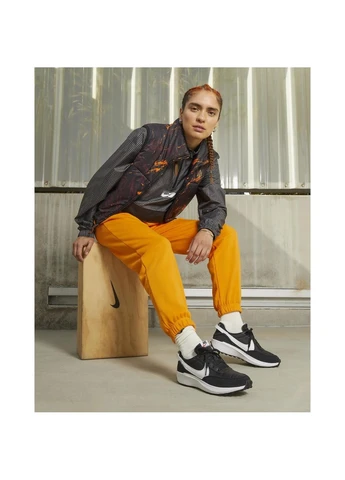Кроссовки женские черно-белые DH9523-002 Nike WAFFLE DEBUT чёрные (397001401)