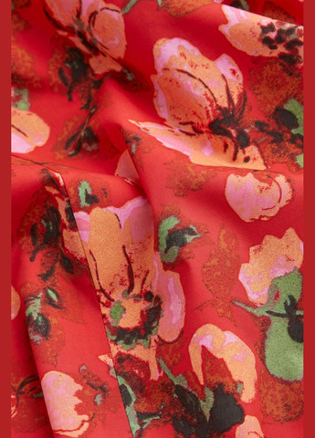 Красное повседневный платье H&M с цветочным принтом