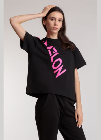 Футболка прямая черная с большой малиновой надписью женская Amelon Clothing Футболка - (280916159)
