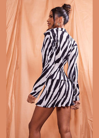 Чёрная блуза PrettyLittleThing