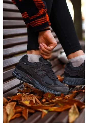 Чорні кросівки чоловічі new balance 2002r dark нью беланс 2002r демісезон No Brand
