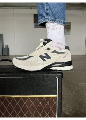 Чорні Осінні кросівки чоловічі new balance 990 beige black нью беланс 990 No Brand