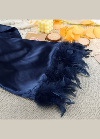 Халат длинный женский атласный с декором перьев No Brand Халат довгий з пір`ям (322340255)