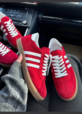 Красные демисезонные кроссовки из натуральной замши adidas gazelle No Brand