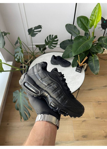 Черные демисезонные кроссовки мужские и женские nike air max 95 black | найк аир макс 95 черные No Brand