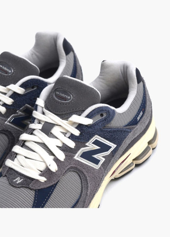 Сірі кросівки чоловічі 2002r grey m2002rel New Balance