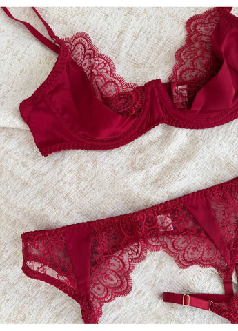 Красный комплект женского белья | нежный кружевной, красное соблазнение Vital-Textile с косточками полиэстер, эластан