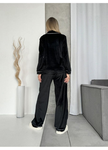 Чорна жіноча велюрова піжама Osoblyva