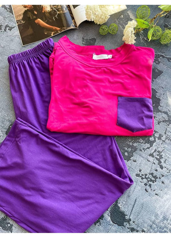 Комбінована жіноча піжама великих розмірів малиновий лонгслів + фіолетові штани / жіноча піжама плюс сайз яскравий верх і фіолетовий низ No Brand