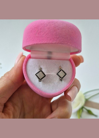 Серебряные серьги Ромб в белых и черных камнях серебро 925 пробы Родированное 2438р 1.75г No Brand (349443631)