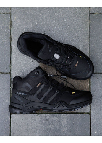 Черные зимние зимние водонепроницаемые кроссовки мужские adidas terrex fast r mid gore-tex triple black (копия) No Brand