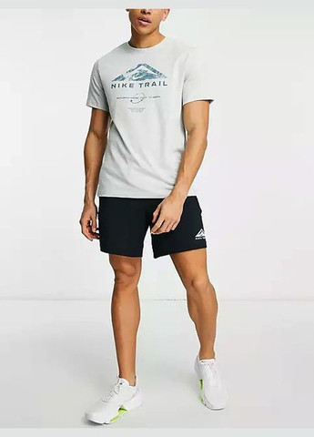 Світло-сіра футболка чоловіча Nike Mens Trail Outdoor Running Dri-fit T-Shirt Training