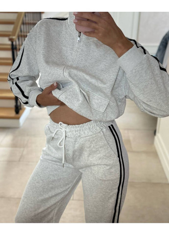 Жіночий спортивний костюм Україна (349360384)