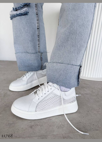 Белые демисезонные невероятные женские кроссовки No Brand