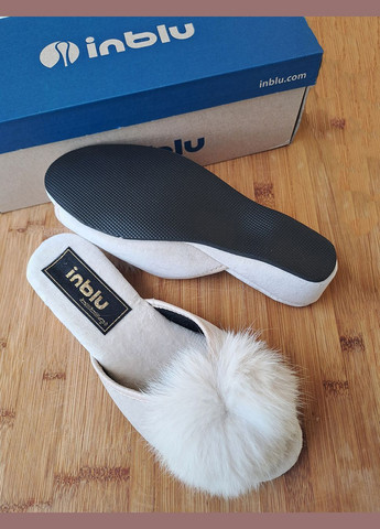 Кремовые тапочки женские с пушком открытые на танкетке Inblu с помпонами