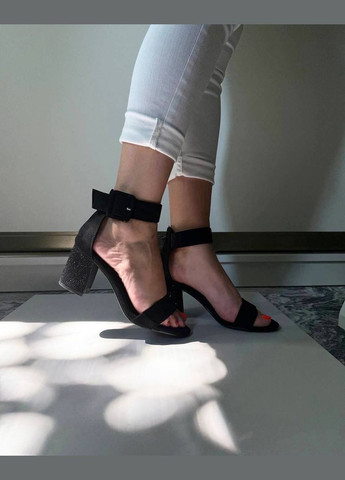 Ефектні жіночі босоніжки No Brand (338255722)