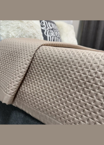 Сучасне покривало на ліжко карамельного кольору розмір євро 200*230 см No Brand (348057107)