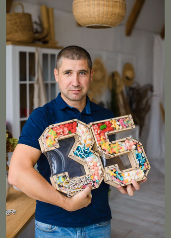 Желейный набор из двух цифр (на выбор) VIP+ /32*24*5/1550-1600 грамм(вес одной цифры) Trolli (301646293)