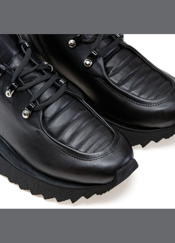 Осенние ботинки 01209 черные Bengzo Baldini