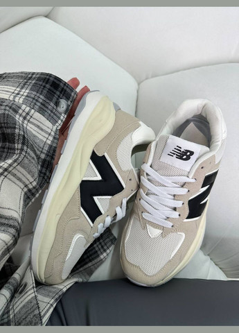 Жіночі кросівки в стилі New Balance сіро бежеві замшеві No Brand світло-бежеві (295923535)